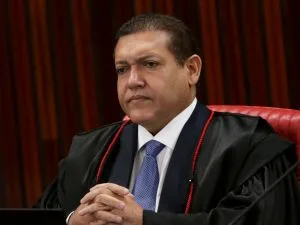 TSE se reune na quinta para discutir IA de Bolsonaro e uso de “deepfake” nas eleições
