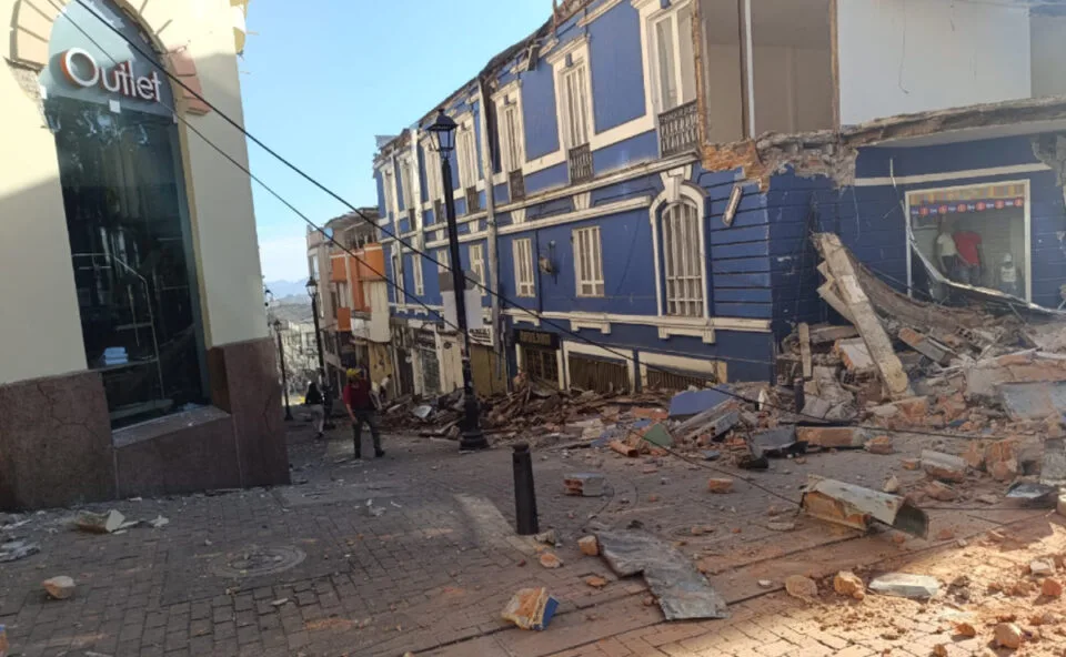 Colômbia registra mais de 200 mortes e quase três 3 desaparecidos após terremoto; vídeos mostram cenário de destruição
