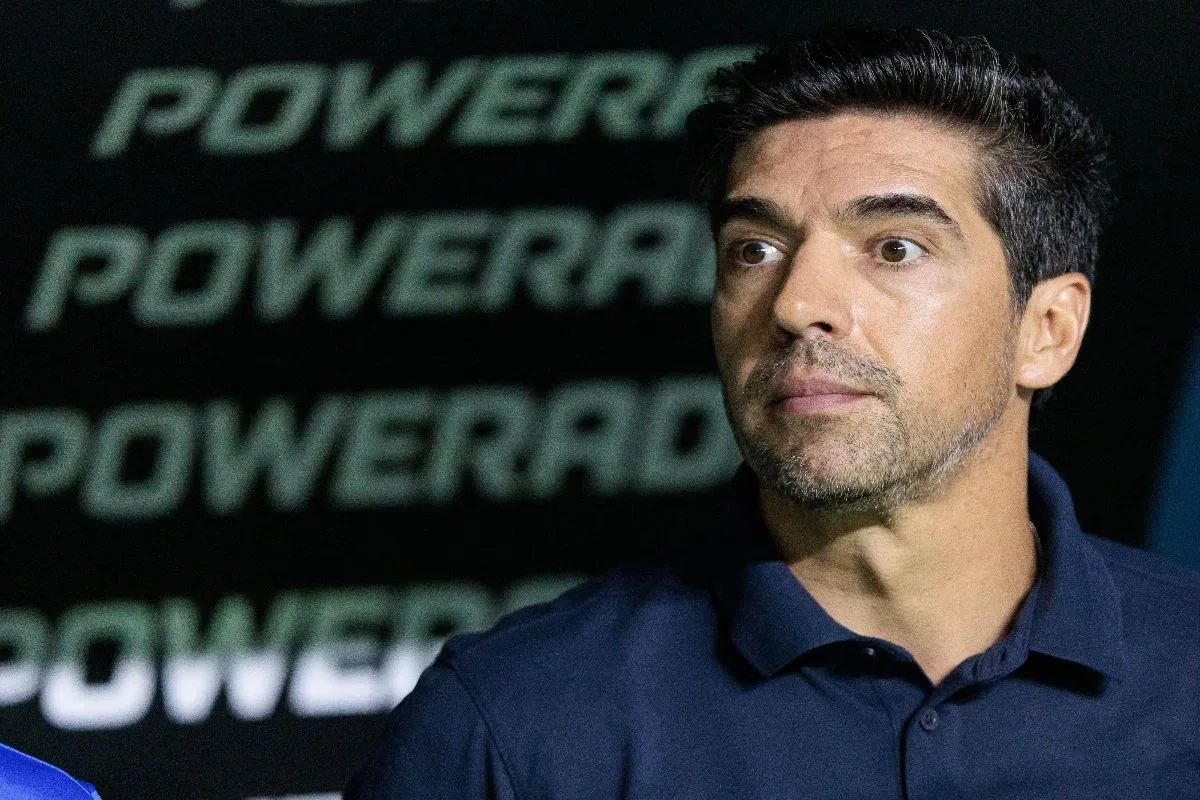 Mancha Verde perde a paciência e volta a pedir saída de Abel Ferreira do Palmeiras
